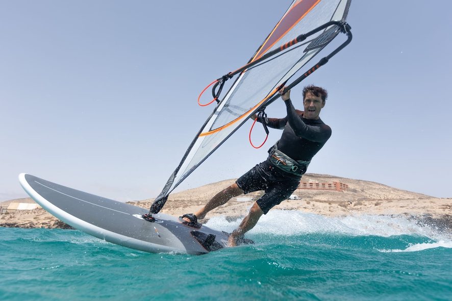 Windsurfing – jízda ve skluzu